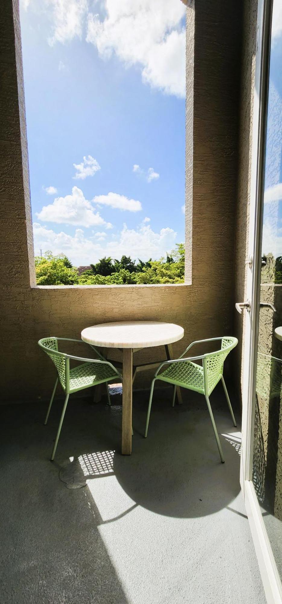 Dharma Home Suites South Miami At Red Road Commons Ngoại thất bức ảnh