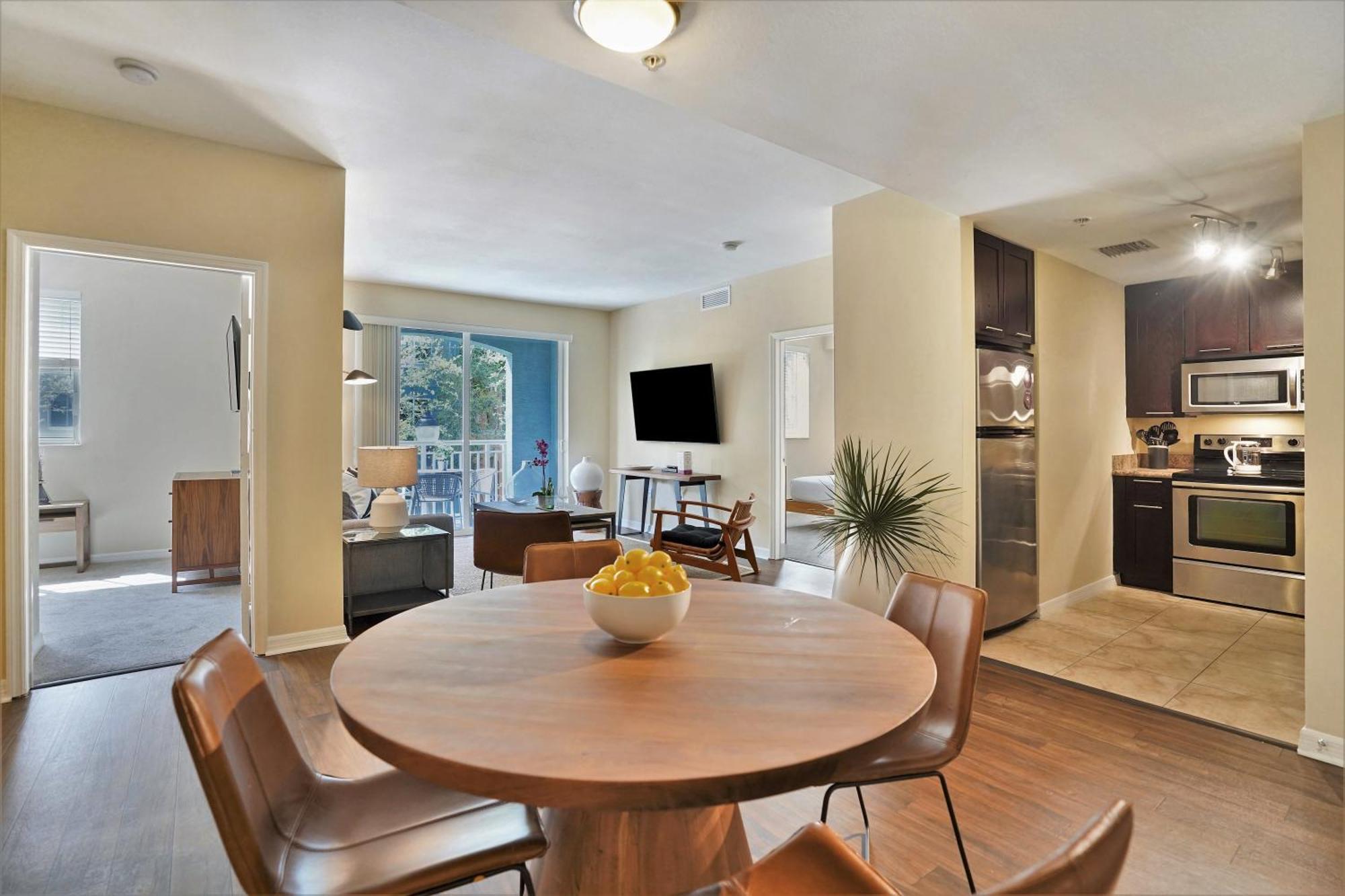 Dharma Home Suites South Miami At Red Road Commons Ngoại thất bức ảnh