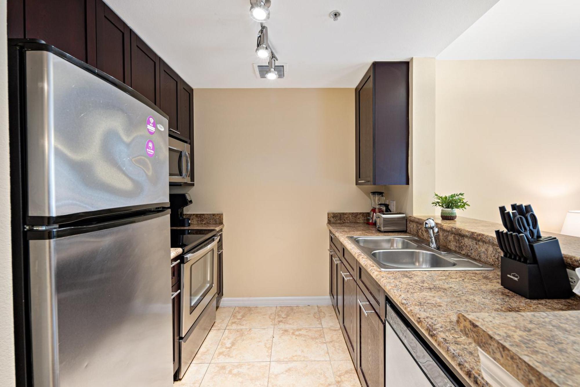 Dharma Home Suites South Miami At Red Road Commons Ngoại thất bức ảnh