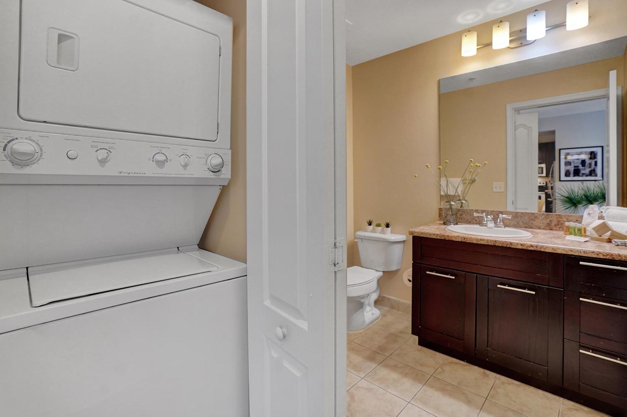 Dharma Home Suites South Miami At Red Road Commons Ngoại thất bức ảnh